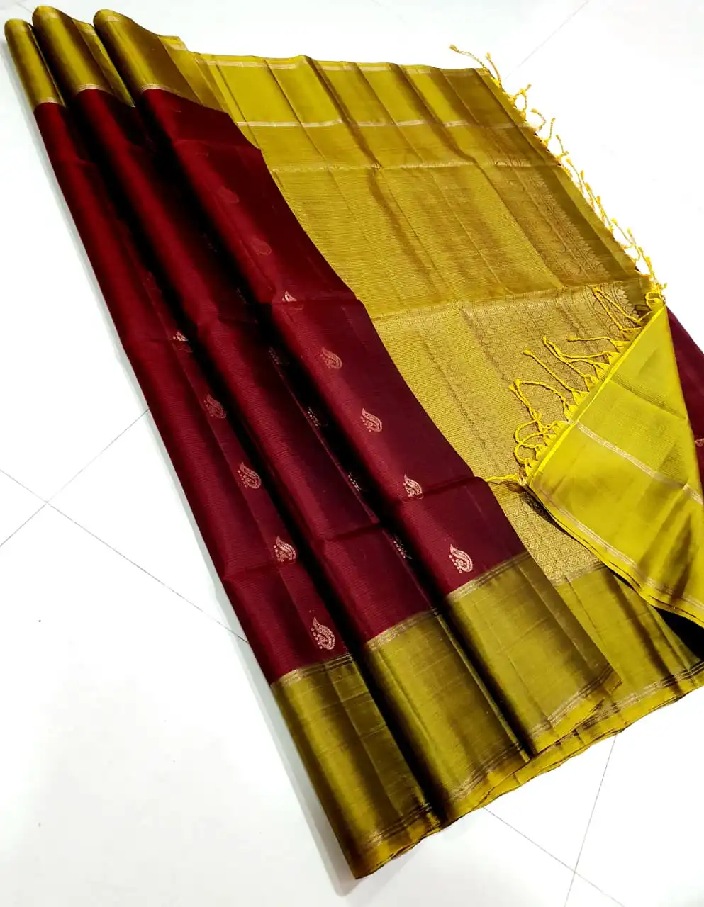 Gap Border Paisley Butta Double Warp Kanchipuram Silk Saree